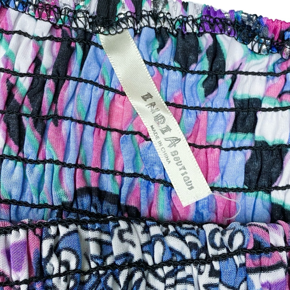 One-of-a-kind Reworked Crop Top - Picture 5 of 8